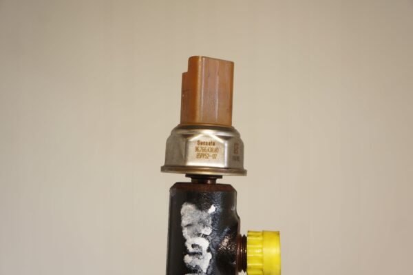 LISTWA WTRYSKOWA PEUGEOT FORD FIESTA 1.5 1.6 HDI TDCI 9804776780