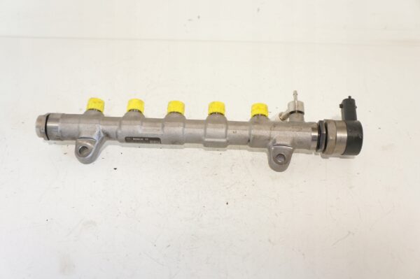 LISTWA WTRYSKOWA HYUNDAI KIA I30 II IX20 TUCSON 1,6 CRDI 0445214351