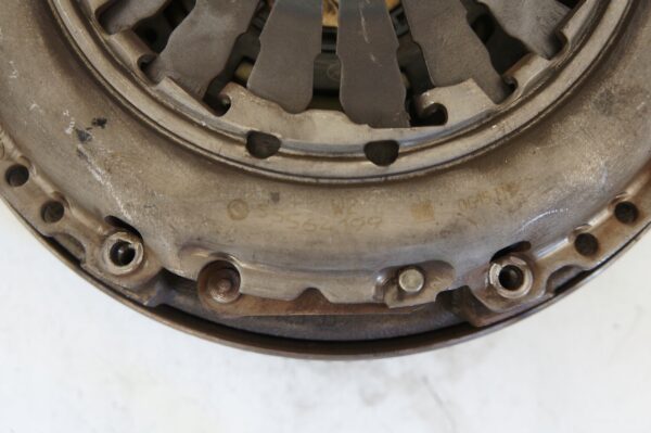 KOŁO DWUMASOWE SPRZĘGŁO FIAT OPEL ASTRA CORSA 1.3 CDTI 55564199 9223223