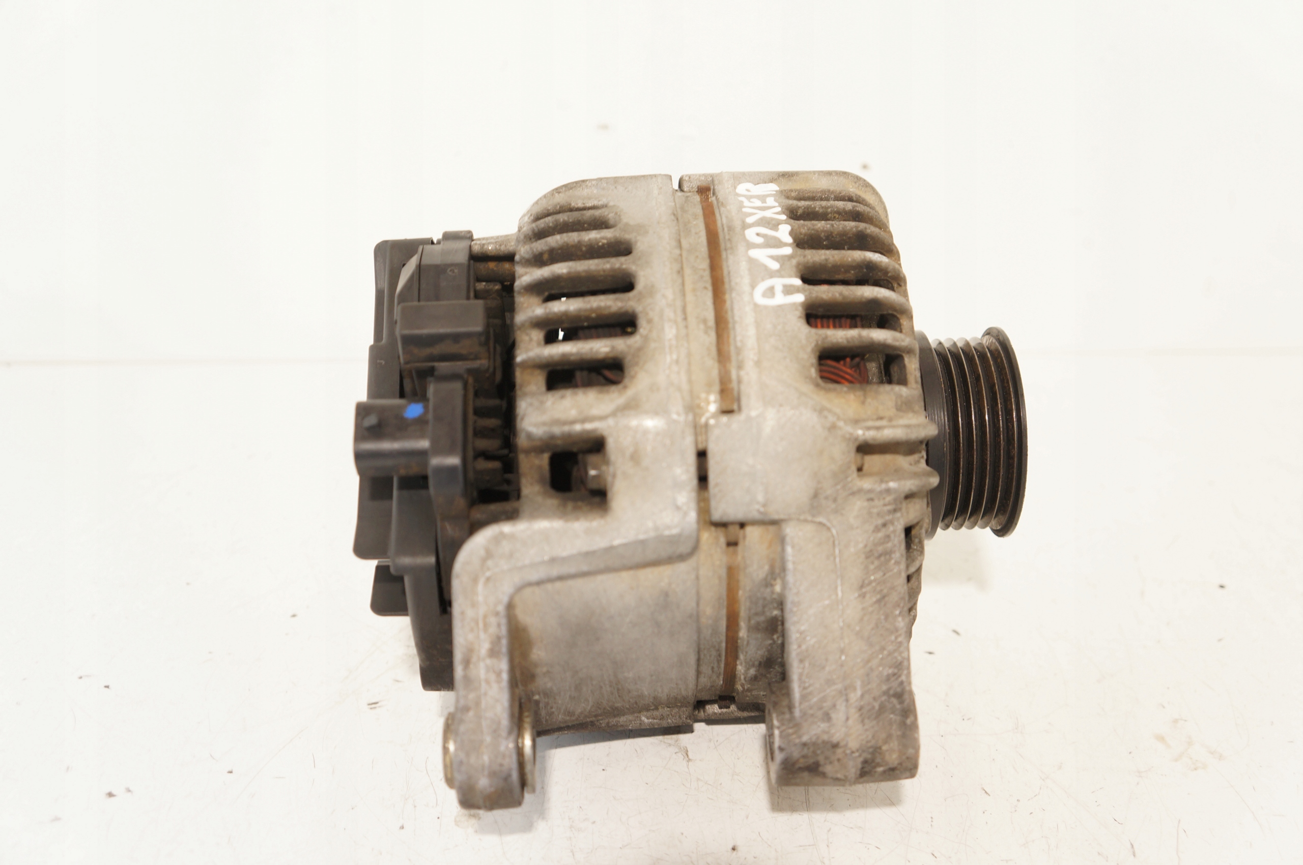 ALTERNATOR OPEL CORSA MERIVA 1.2 1.4 0124425057
