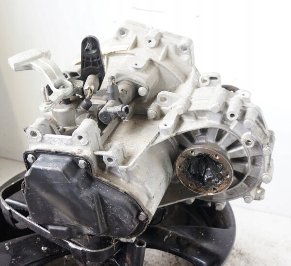 SKRZYNIA BIEGÓW VOLKSWAGEN POLO SKODA FABIA SEAT TOLEDO 1.4 TDI QYD