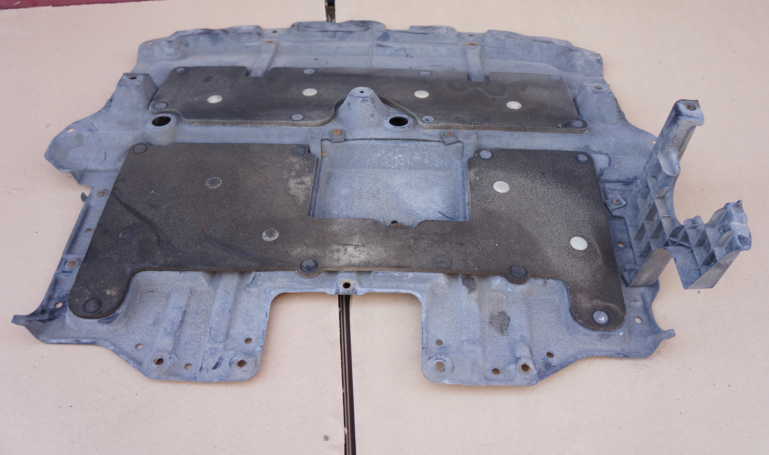 OSŁONA SILNIKA DOLNA LEXUS IS II 51447-53010