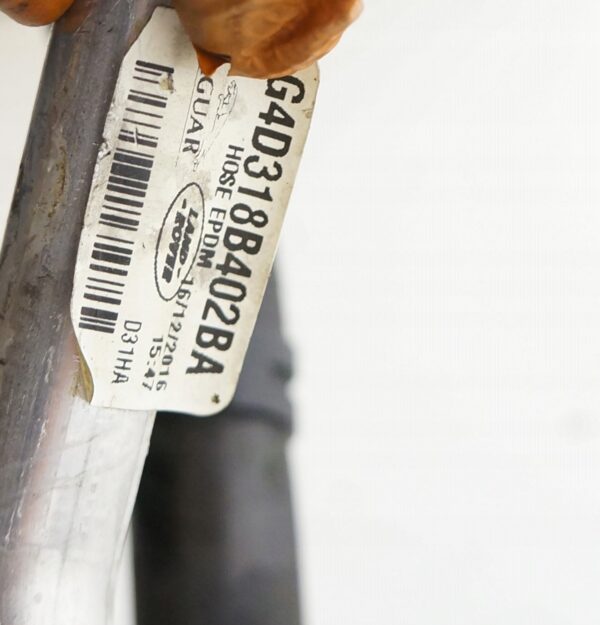 WĄŻ OBUDOWA TERMOSTATU LANDROVER DISCOVERY SPORT EVOQUE 2.0D G4D3-8575-BC