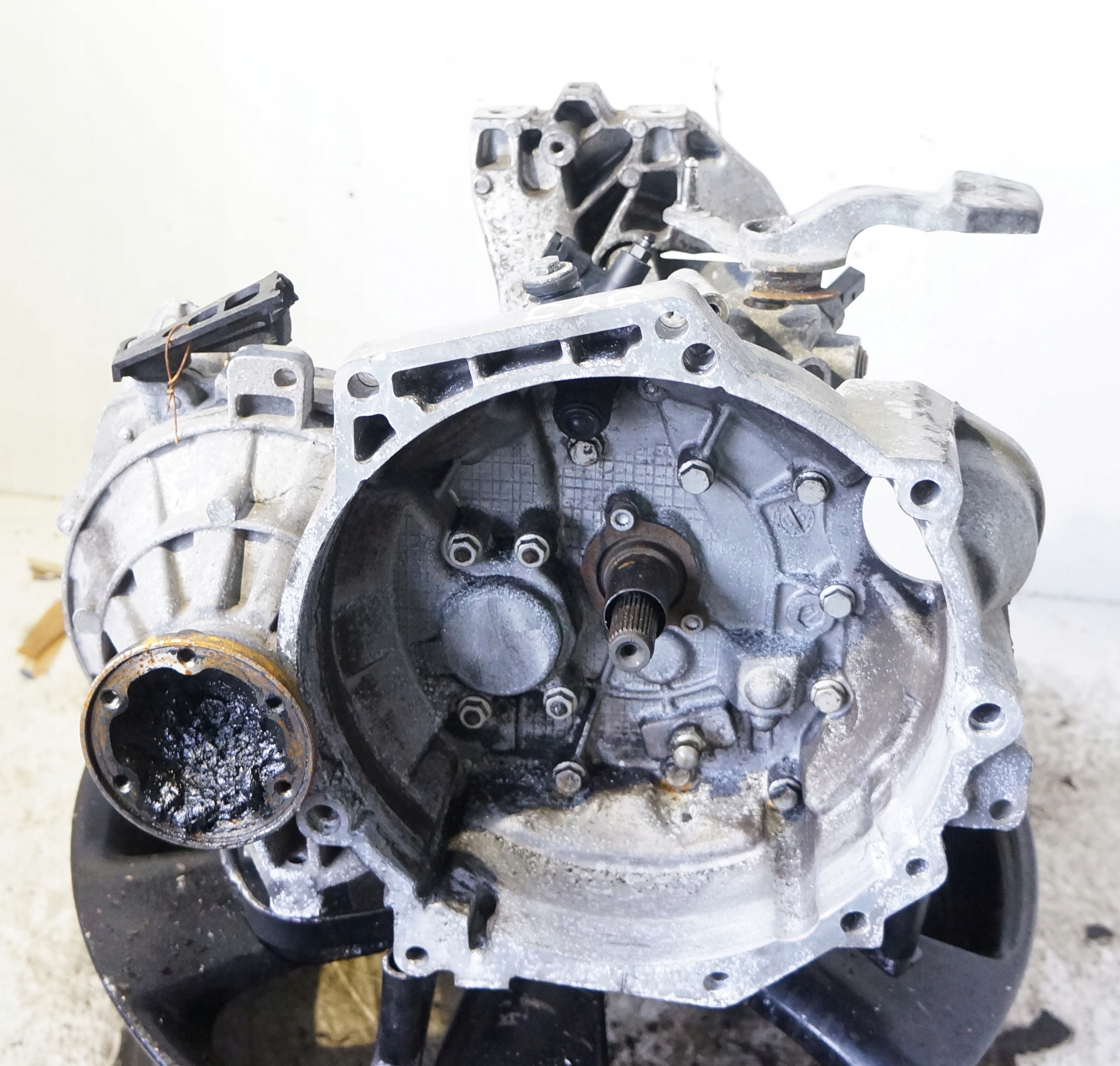 SKRZYNIA BIEGÓW VW GOLF V A3 8P TOURAN 1,9 TDI JYJ 6BIEGÓW