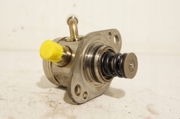 POMPA WYSOKIEGO CISNIENIA PEUGEOT 308 CITROEN C3 1,2THP 9830305880