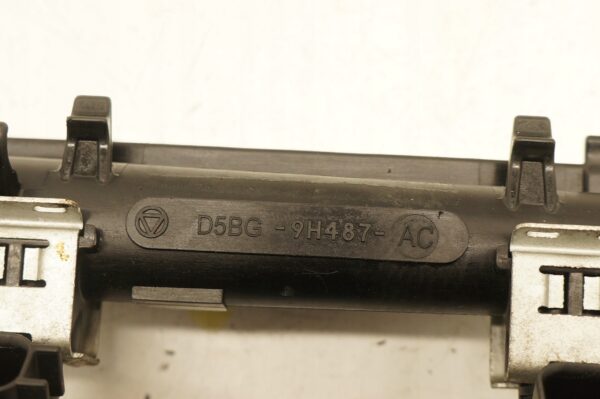 LISTWA WTRYSKOWA FORD KA + PLUS III 1,2 TI-VCT D5BG-9H487-AC D5BG AA 9F593