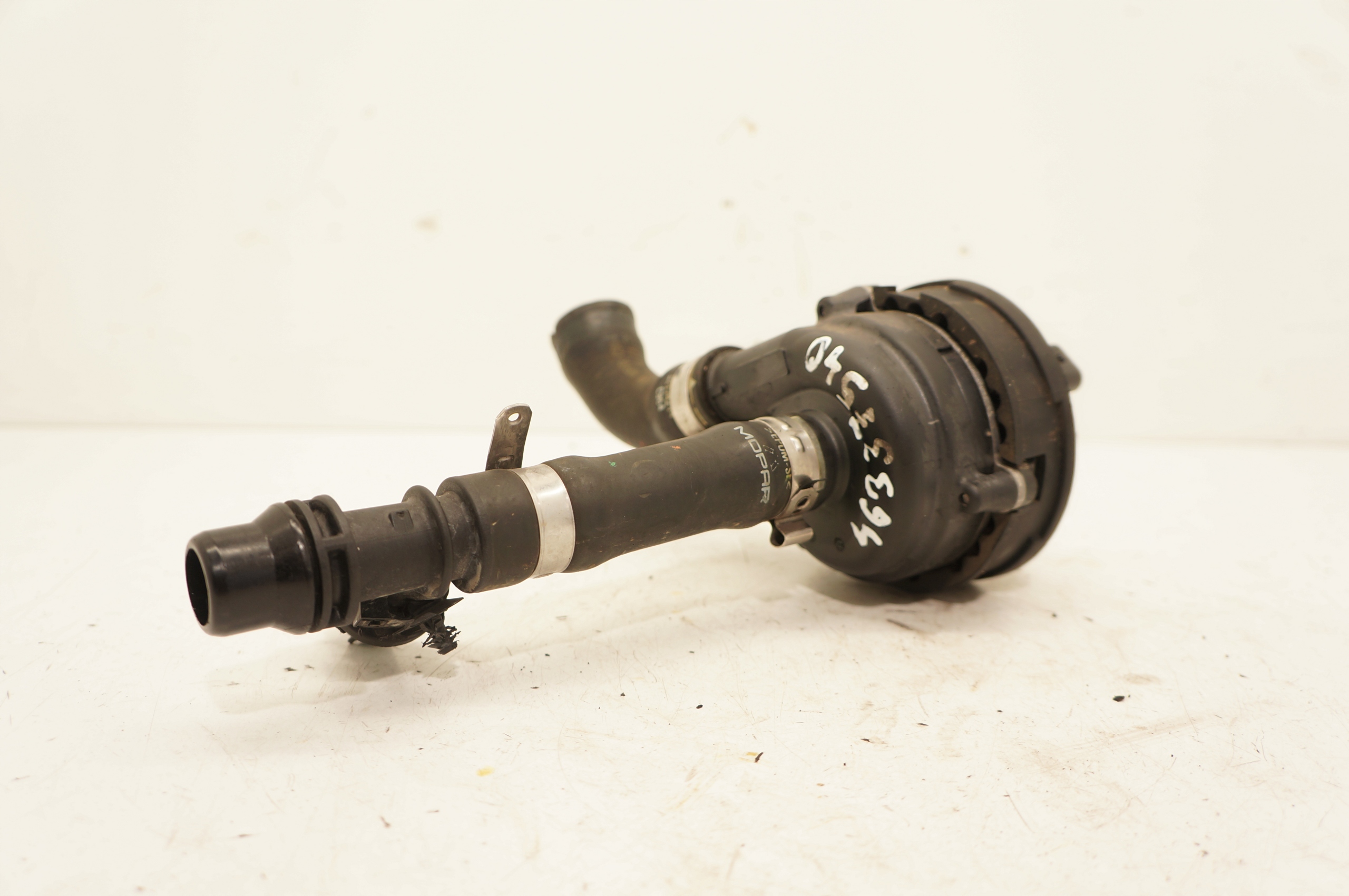 POMPKA OBIEGU WODY FIAT 500X JEEP 500X COMPASS 1,3 16V 52115758