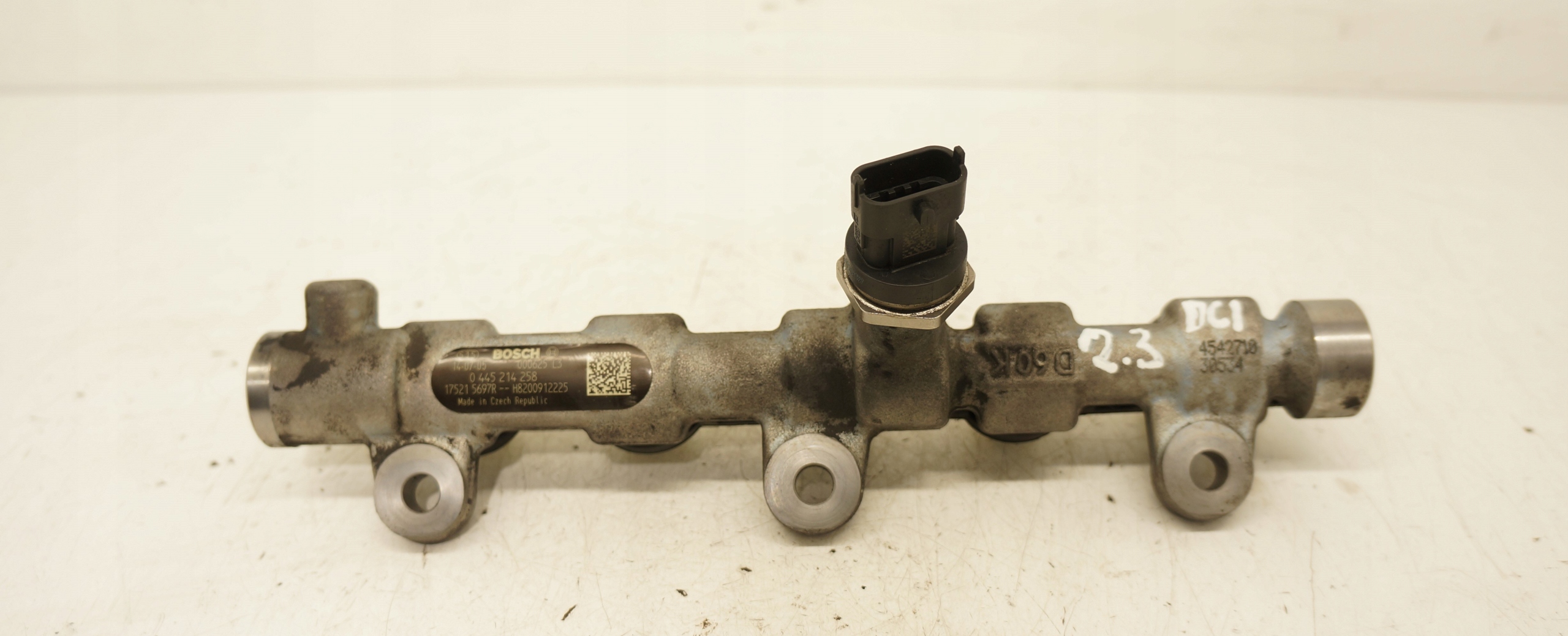 LISTWA WTRYSKOWA MASTER MOVANO 2,3 DCI 0445214258