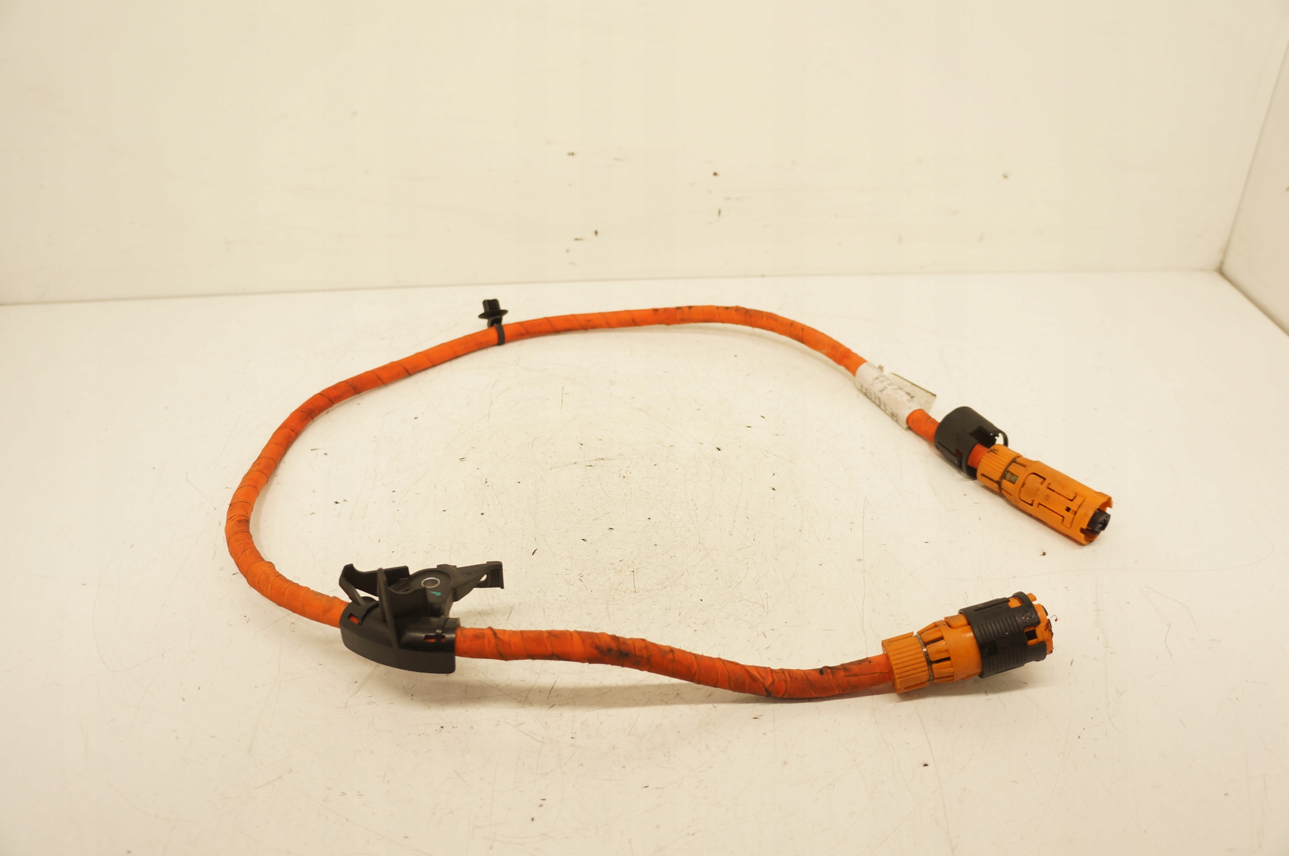 KABEL WYSOKIEGO NAPIĘCIA AKUMULATORA LYNK & CO 1.5 PHEV 8889121623 32251354
