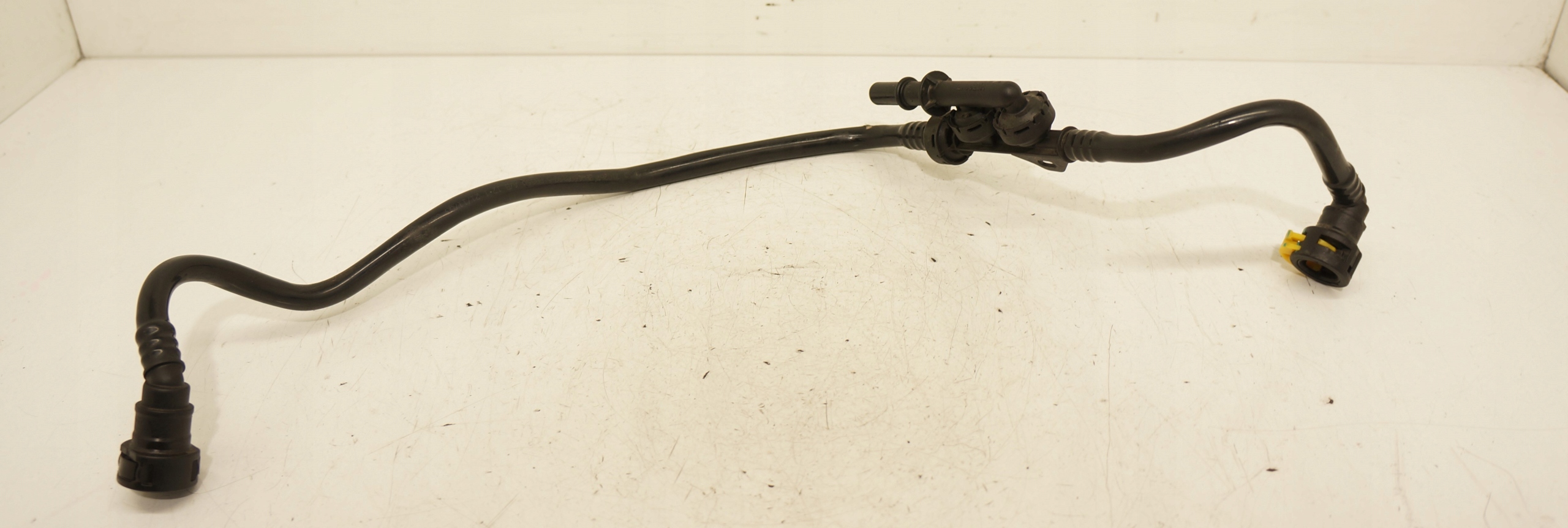 RURKA PRZEWÓD PALIWOWY LYNK & CO VOLVO XC40 1.5 PHEV 8890880370 32312083