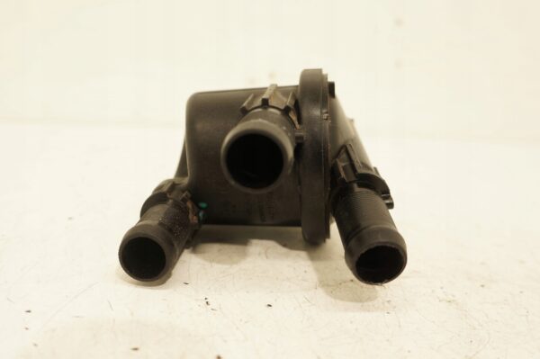 17115106770-69692688948a5 POMPA WODY LYNK & CO VOLVO XC40 1.5 PHEV 31686567