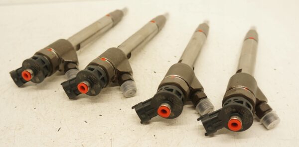 17147768824-6969261200586 WTRYSKIWACZ WTRYSK PEUGEOT PATRNER CITROEN C3 1,5 E-HDI 0445110955 WYKRES