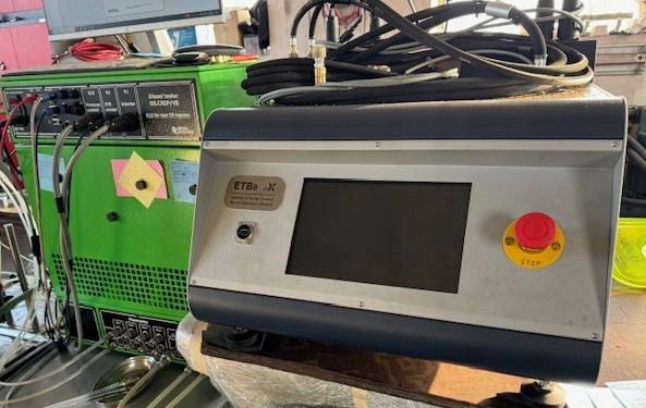 17166868405-6969250cd9642 WTRYSKIWACZ WTRYSK KIA HYUNDAI H1 SORENTO 2,5 CRDI D4CB 0445110275 WYDRUK