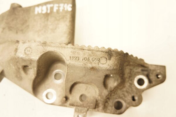 ŁAPA WSPORNIK MASTER MOVANO 2,3 DCI 112310605R