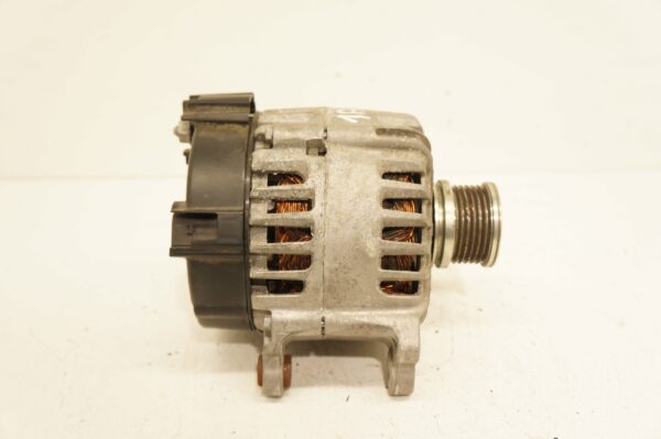 ALTERNATOR GOLF PASSAT A4 B8 PASSAT 2.0TDI 04L903027