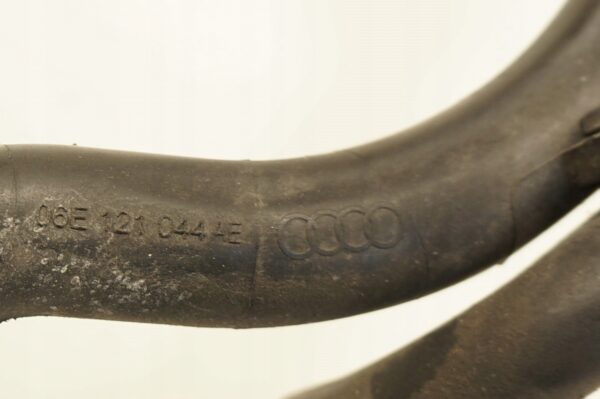 RURA MAGISTRALA WODY PORSCHE CAYENNE AUDI S4 3.0 TFSI 06E121045AK