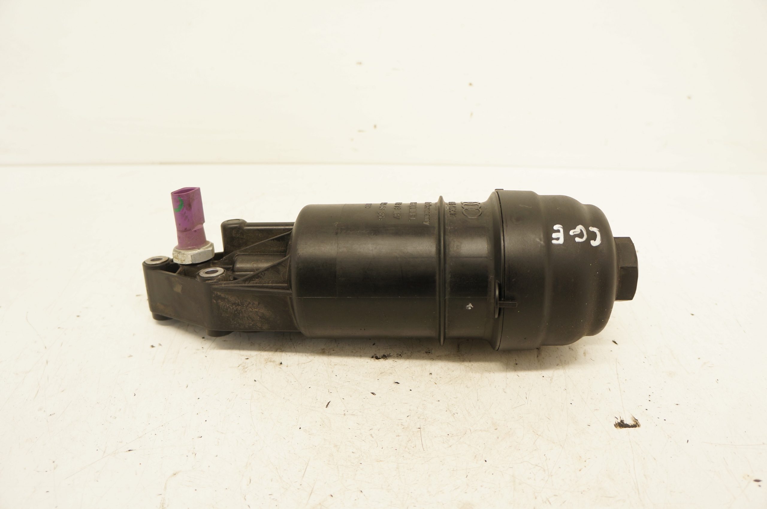 OBUDOWA FILTRA OLEJU PRAWY PORSCHE CAYENNE AUDI S4 3.0 TFSI 06E115405K