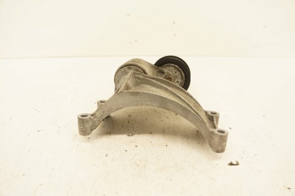 ŁAPA WSPORNIK ALTERNATORA PORSCHE CAYENNE AUDI S4 3.0 TFSI 06E903143D