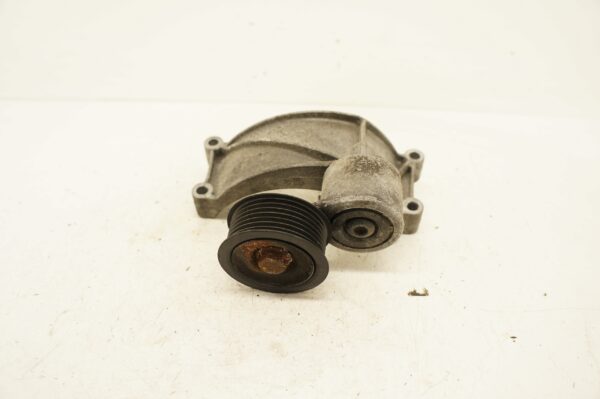 ŁAPA WSPORNIK ALTERNATORA PORSCHE CAYENNE AUDI S4 3.0 TFSI 06E903143D