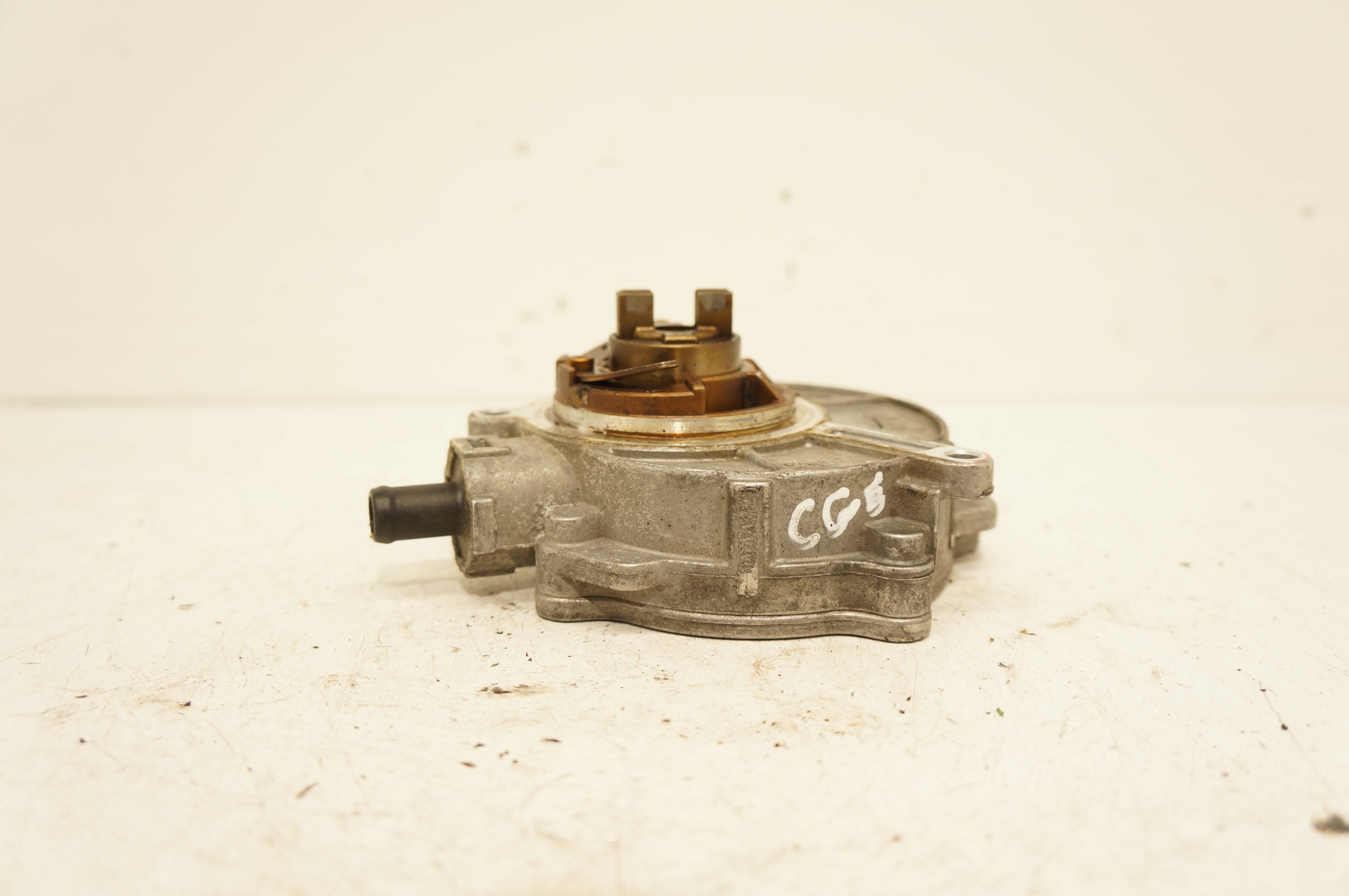 POMPA VACUM ALTERNATORA PORSCHE CAYENNE AUDI S4 3.0 TFSI 06F145100R