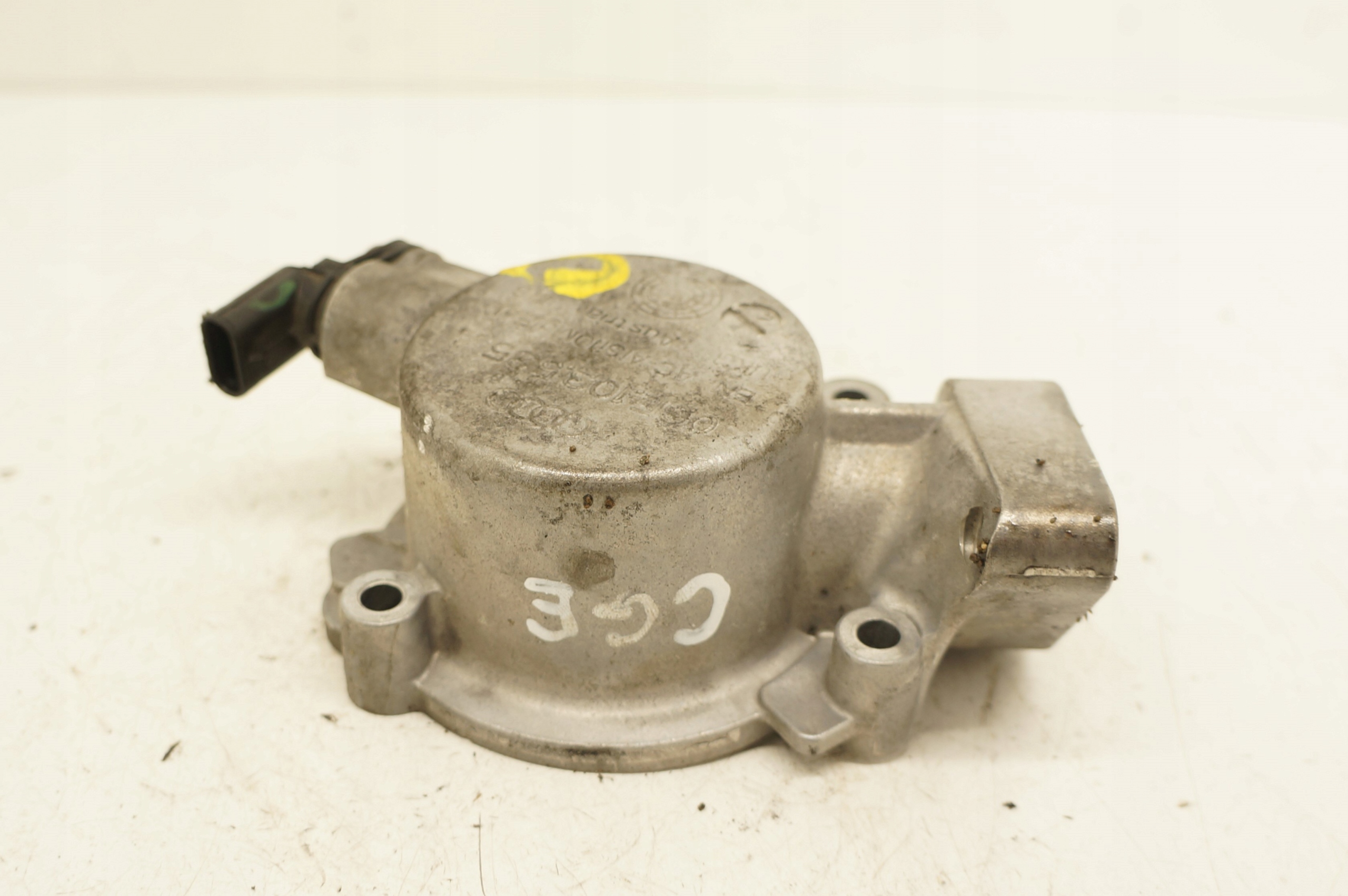 OBUDOWA POMPY PALIWA PORSCHE CAYENNE AUDI S4 S5 S6 3.0 TFSI 06E103535A