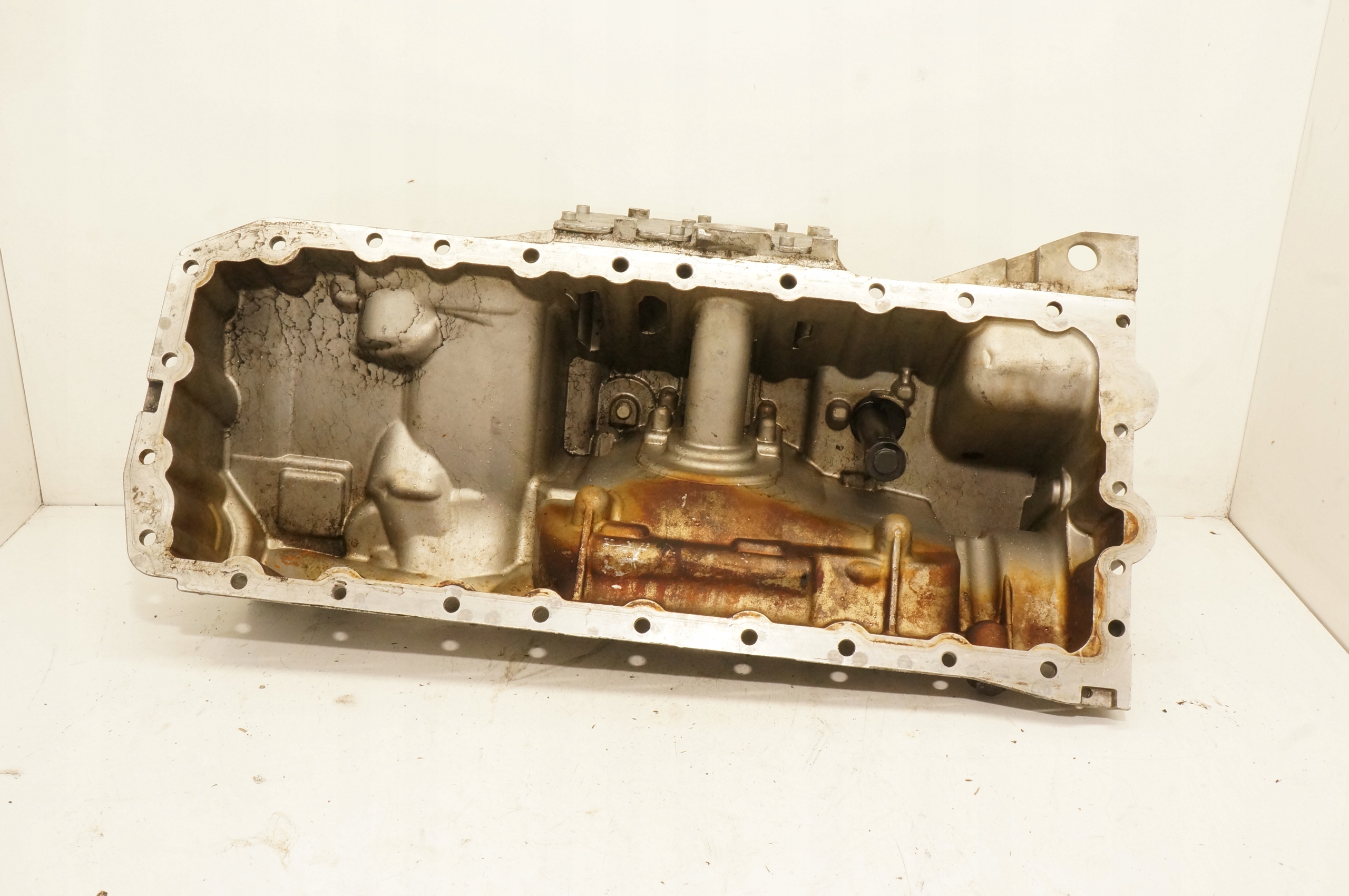 MISKA OLEJOWA BMW E60 E90 3.0 Xi 7547884