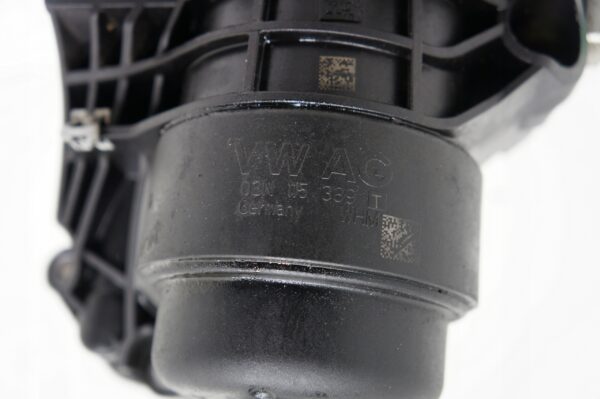 PODSTAWA FILTRA OLEJU VW GOLF VII A3 A5 A6 C7 1,6 2,0 TDI 03N115389T