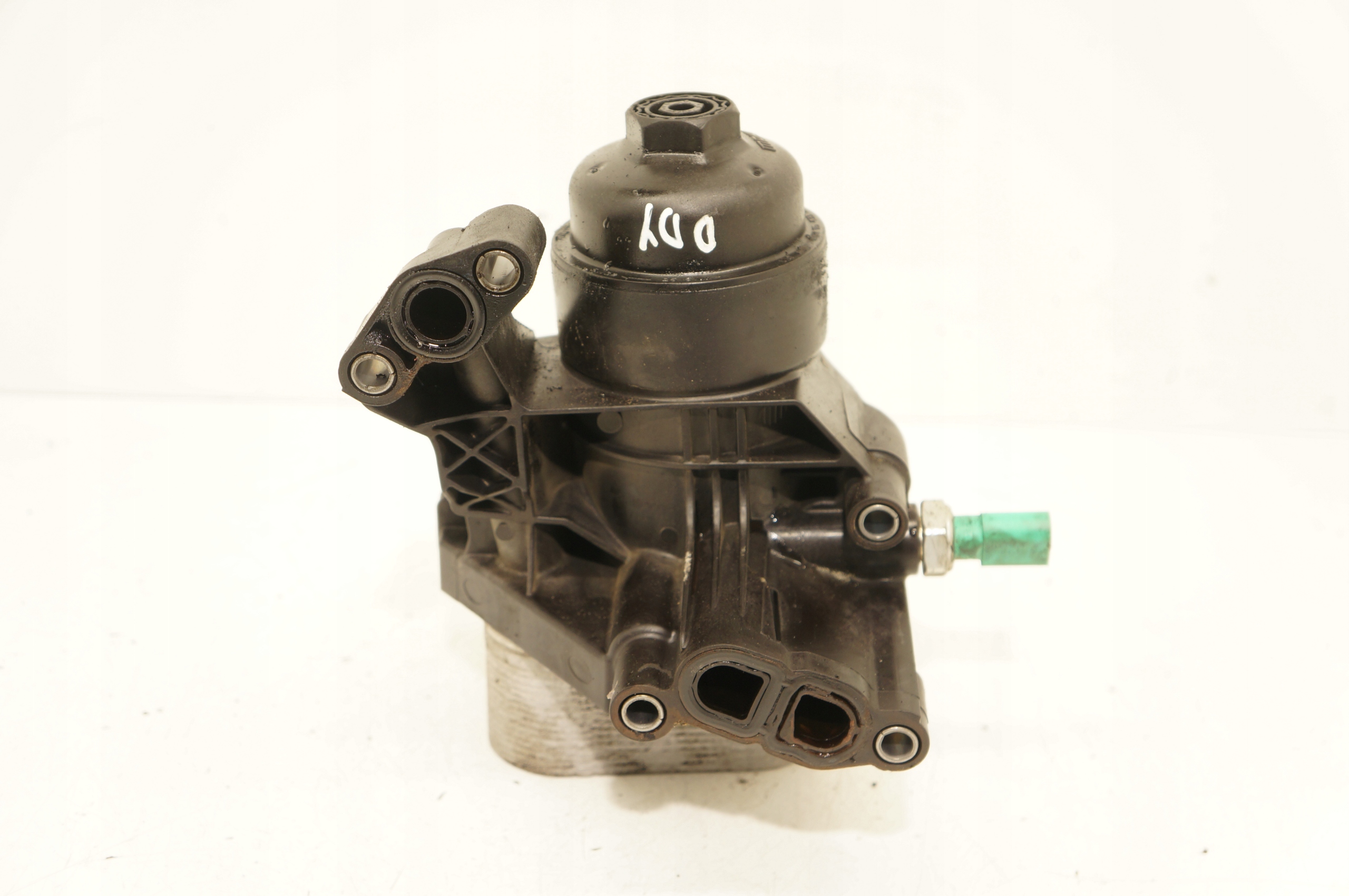 PODSTAWA FILTRA OLEJU VW GOLF VII T-ROC PASSAT B8 1,6 2,0 TDI 03N115389K