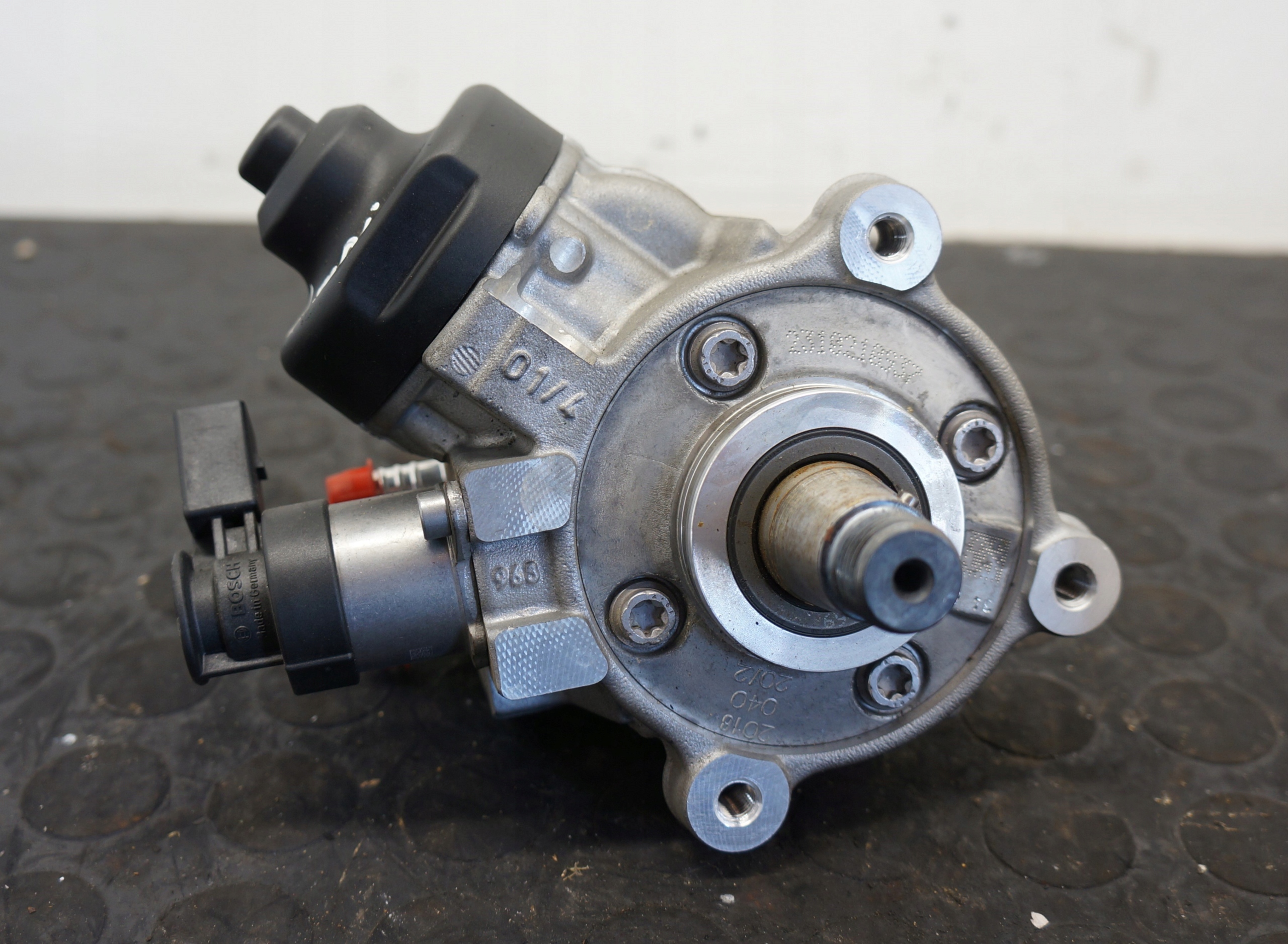 17312378546-69691f0400128 POMPA WTRYSKOWA VW GOLF VII 1,6 2,0 TDI 04L130755E