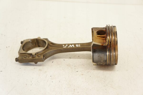 TŁOK Z KORBOWODEM AUDI A4 B7 A6 C6 2,0TFSI 82L143 06DD