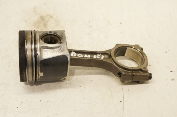 TŁOK Z KORBOWODEM RENAULT TRAFIC III QASHQAI VIVARO B 1,6 DCI R9M 080340