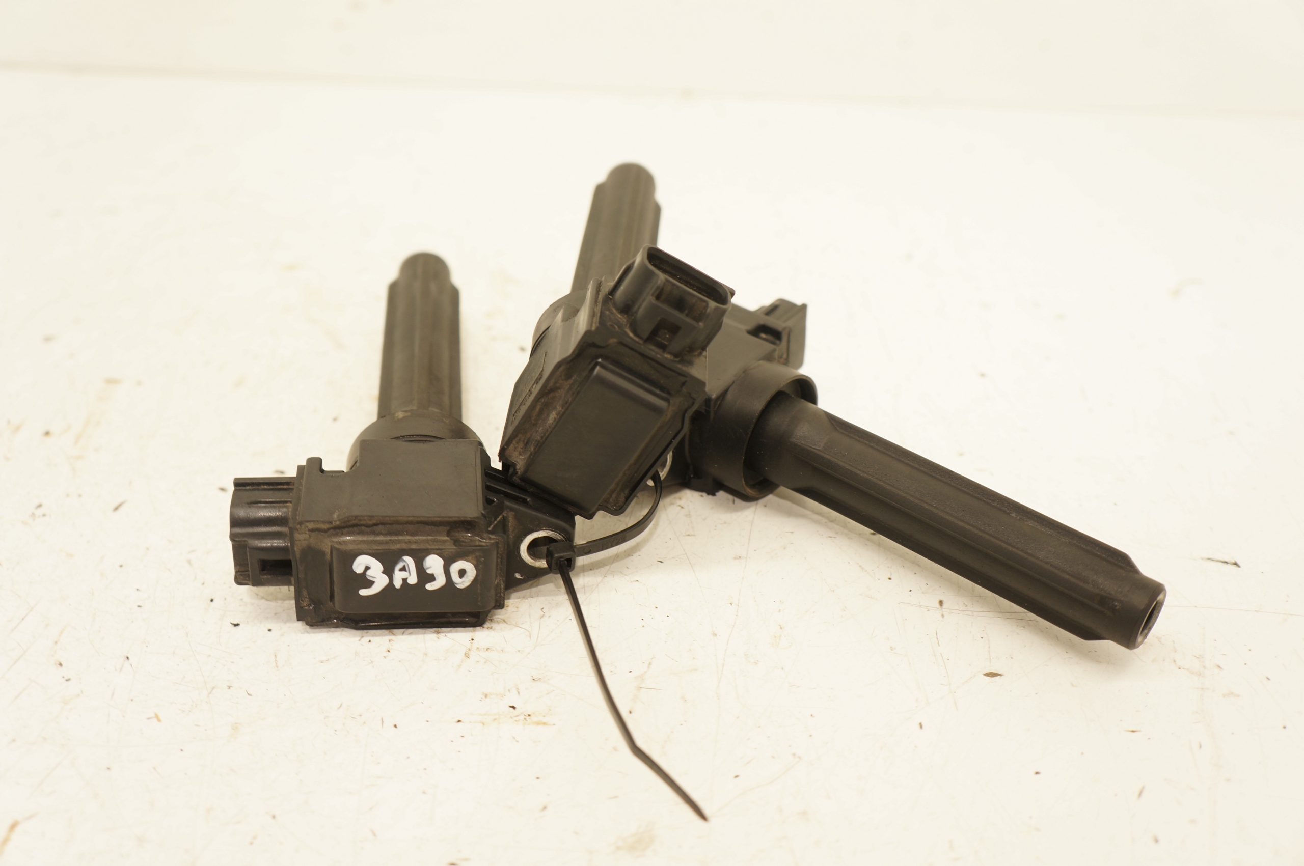 17328892288-69691e08cee56 CEWKI ZAPŁONOWE SPACE STAR IV 1,0 3A90 1832A057 FK0443