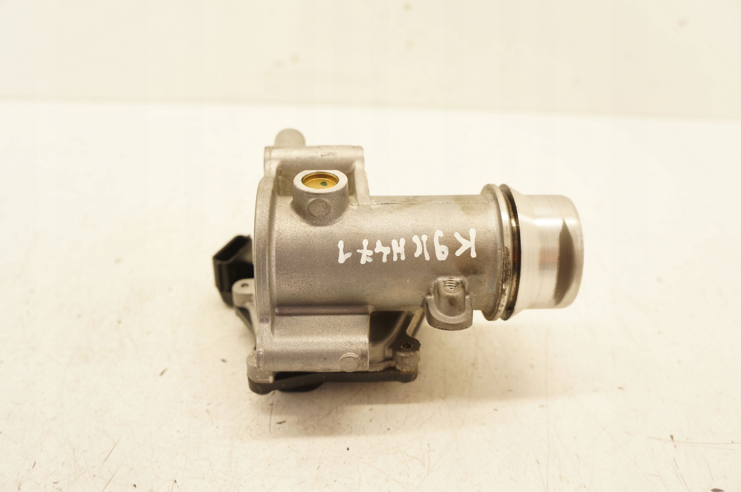 PRZEPUSTNICA SILNIKA RENAULT MEGANE IV TALISMAN CLIO 1,5BLUE DCI 161A03415R