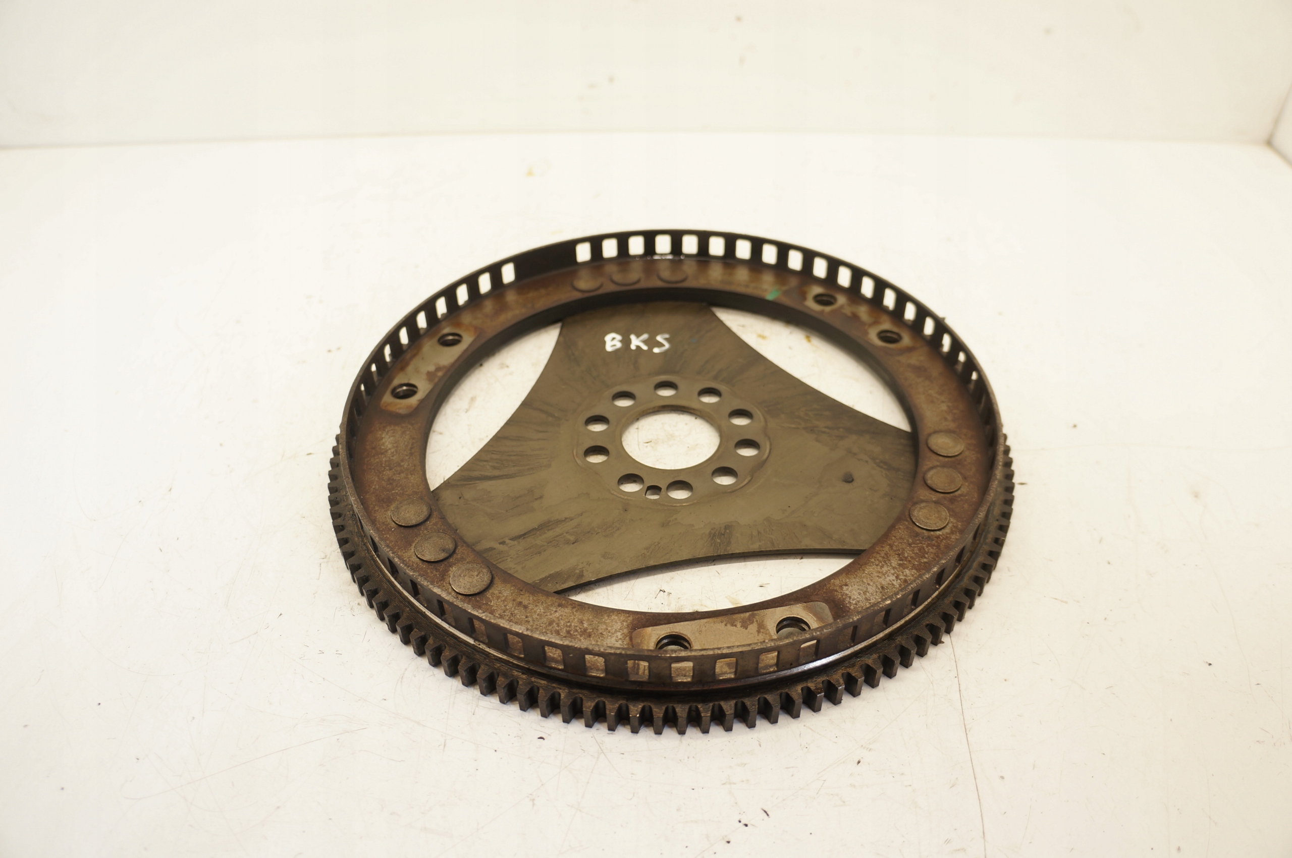 17333624977-69691d4b6c582 KOŁO ZAMACHOWE AUDI Q7 VW TUAREG 3,0 TDI 059105323T