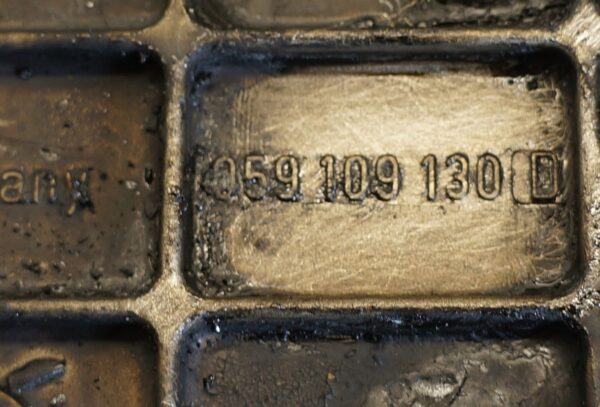 17336261170-69691d35e1512 OBUDOWA ROZRZĄDU PRAWA AUDI A4 A6 C6 Q7 PHAETON 2,7 3,0 TDI 059109130D