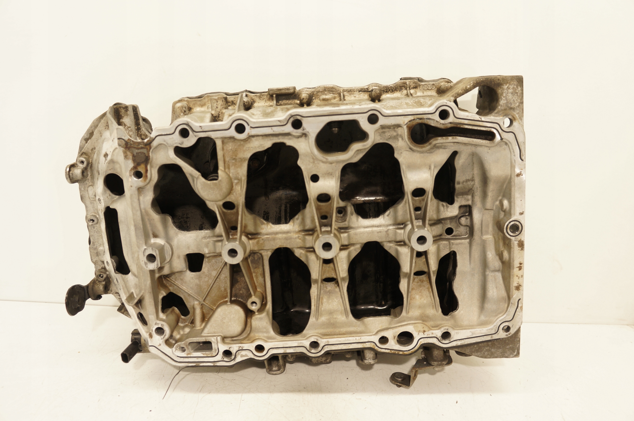 MISKA OLEJOWA VW JETTA PASSAT B7 GOLF 1,8 2.0 TSI 06K103603BC