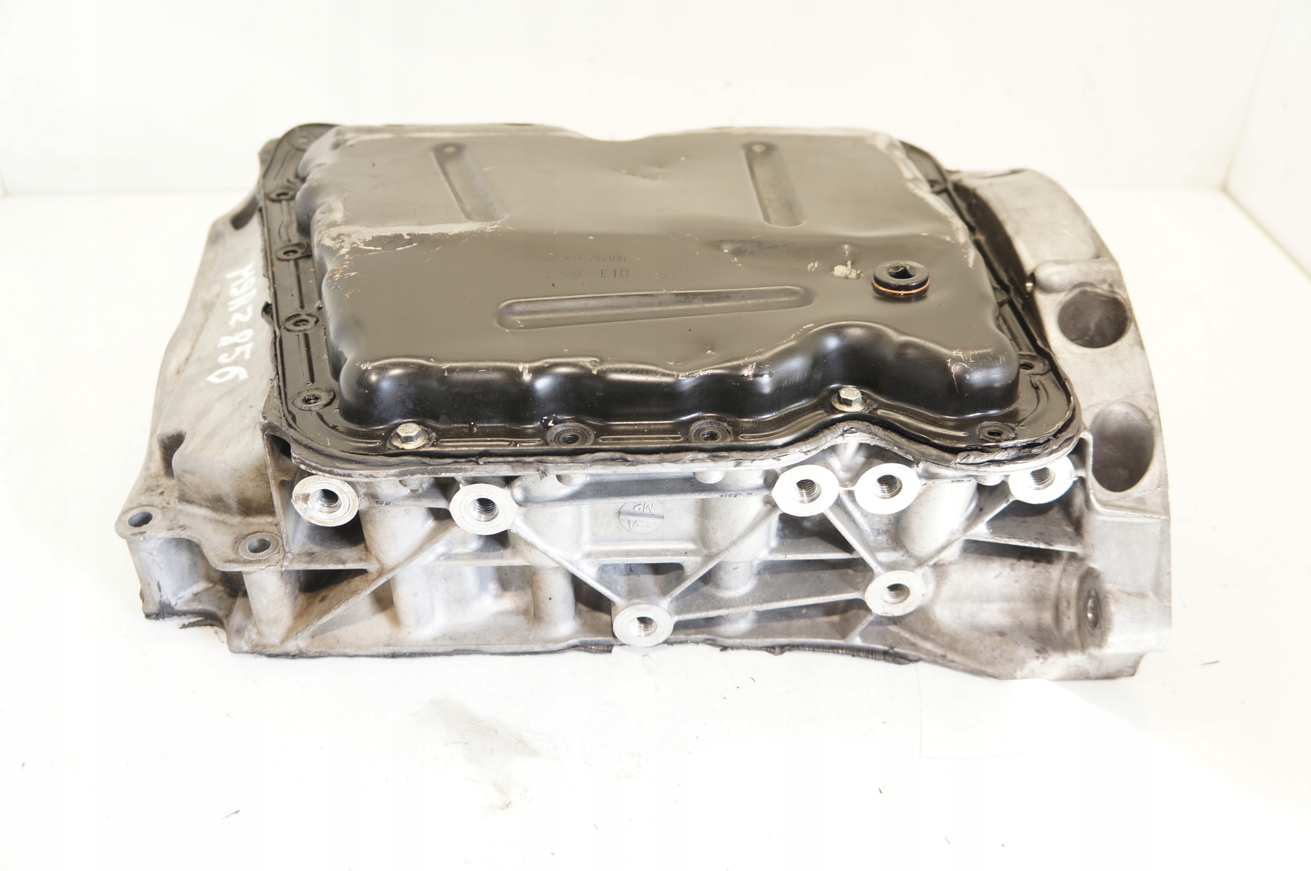 MISKA OLEJOWA RENAULT TRAFIC OPEL VIVARO 2.0 DCI CDTI 8200963715