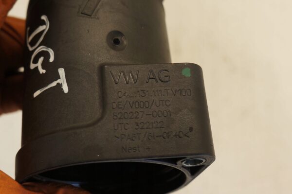 RURKA KRÓCIEC TURBO WODY VW GOLF T-ROC SEAT LEON AUDI A3 1,6 TDI 04L131111T