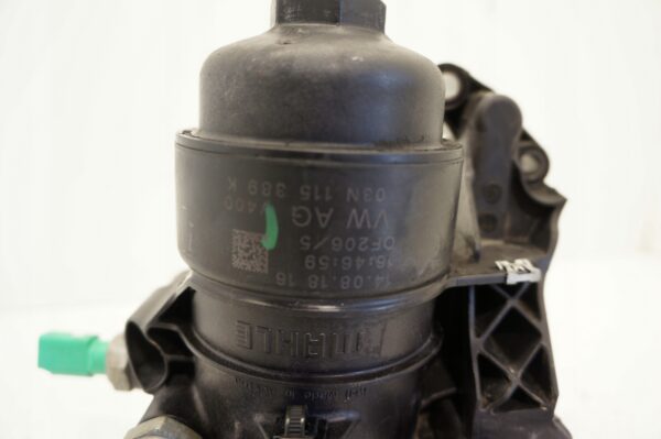 PODSTAWA FILTRA OLEJU VW GOLF VII T-ROC PASSAT B8 1,6 2,0 TDI 03N115389K