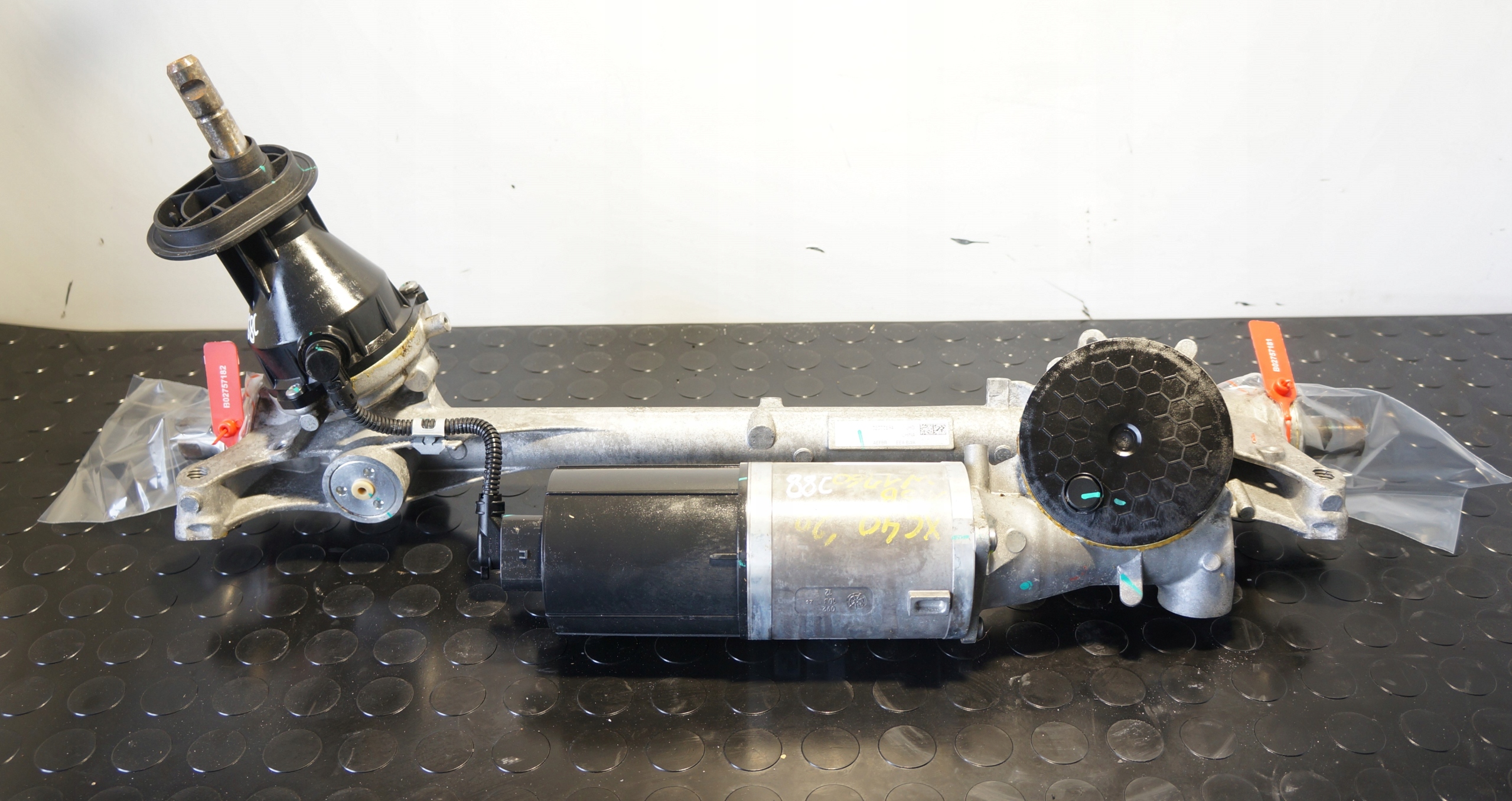 MAGLOWNICA PRZEKŁADNIA KIEROWNICZA VOLVO XC40 32333194