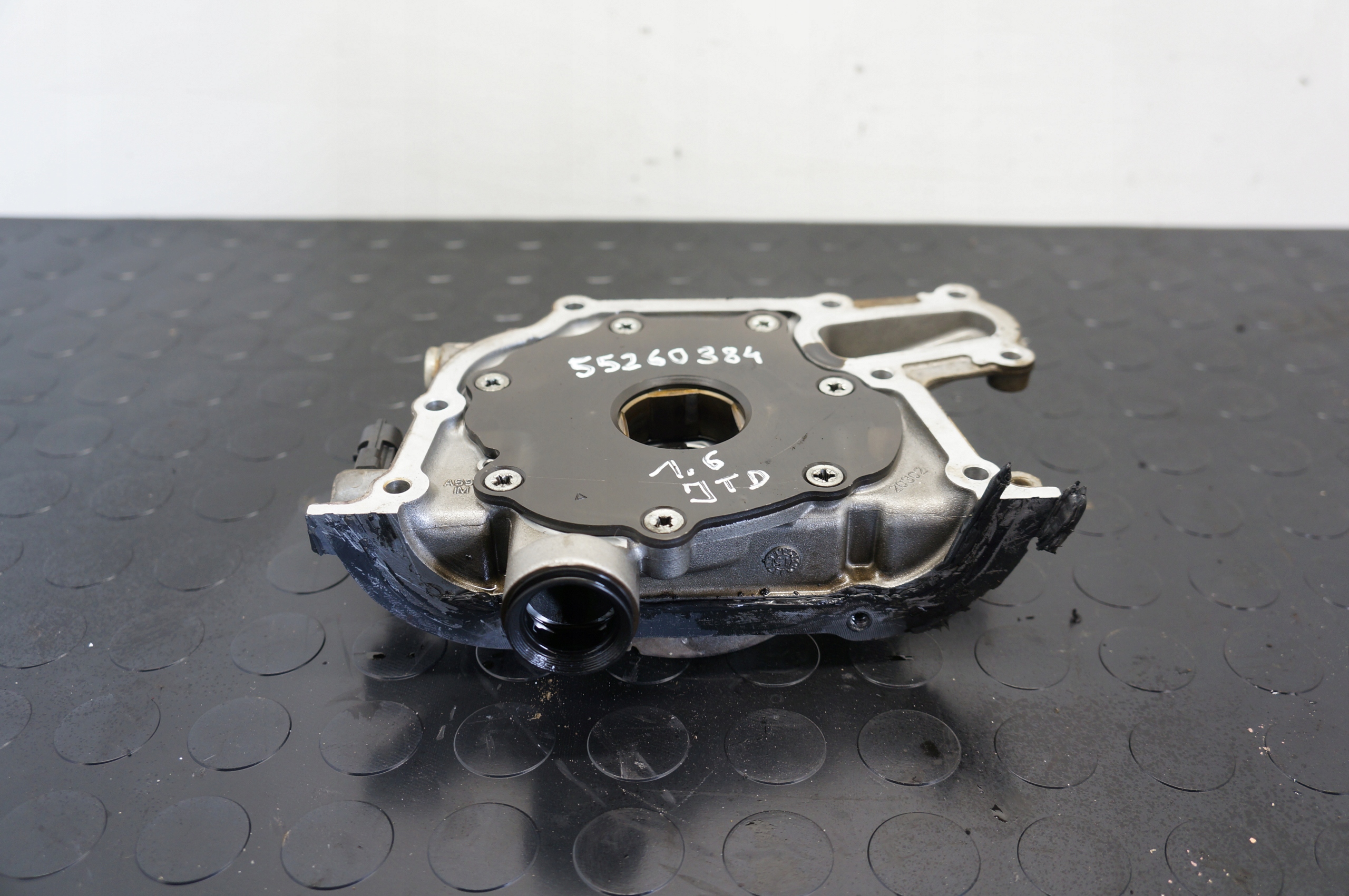 POMPA OLEJU JEEP RENEGADE FIAT 500 1.6 D 552698060