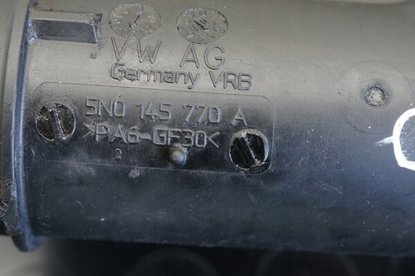 RURA PRZEWÓD POWIETRZA VW GOLF VI A4 B8 PASSAT B7 2,0 TDI 5N0145770A