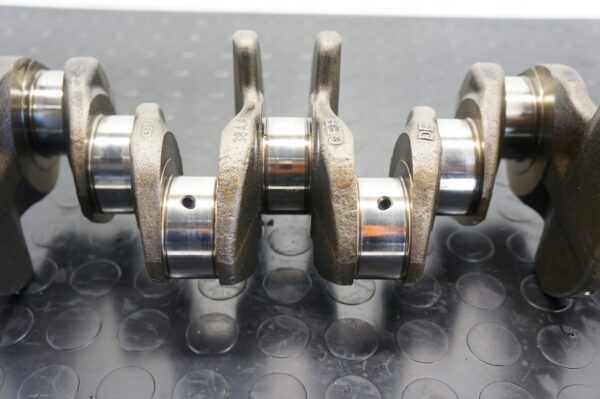 17425665999-696b58084a514 WAŁ KORBOWY VW GOLF VI A4 B8 PASSAT B7 2,0 TDI 038101AA