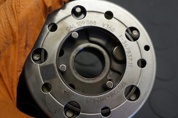 NASTAWNIK WAŁKA ROZRZĄDU VW GOLF VII T-ROC PASSAT B8 1,6 2,0 TDI 04L109088