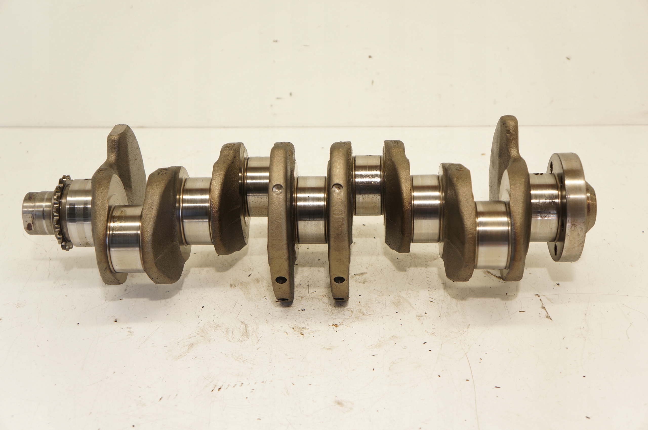 WAŁ KORBOWY VW GOLF VI TIGUAN A3 PASSAT 2.0 TDI CBA 038101AA