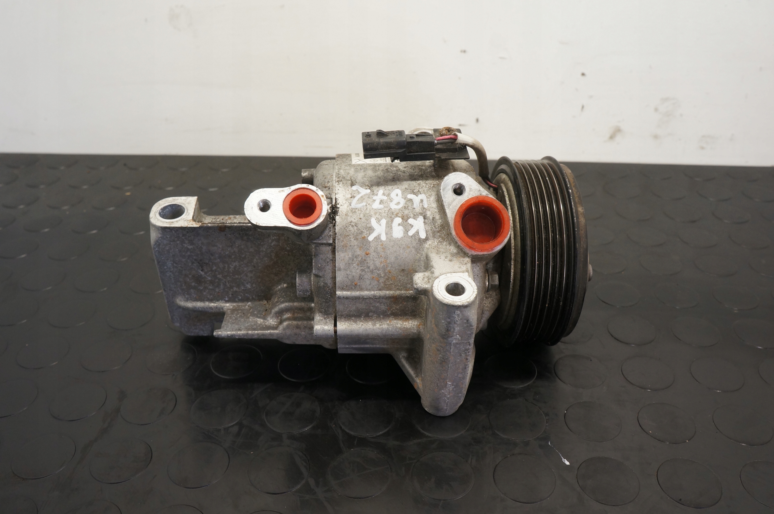 KOMPRESOR KLIMATYZACJI RENAULT MEGANE IV TALISMAN CLIO 1,5 DCI 926001571R