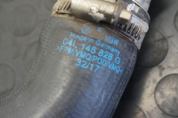 RURA TŁUMIK TURBINY VW GOLF VII T-ROC PASSAT B8 1,6 2,0 TDI 04L131111AD