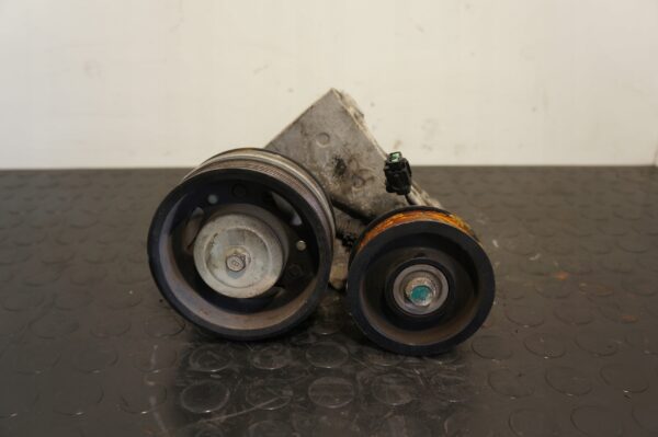 ŁAPA PODSTAWA KOŁO NISSAN NOTE E12 MICRA IV 1.2 HR12 HR12DDR KOMPRESOR