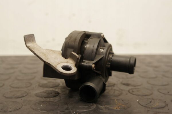 POMPA WODY VW GOLF VII T-ROC PASSAT B8 1,6 2,0 TDI 5Q0965567J