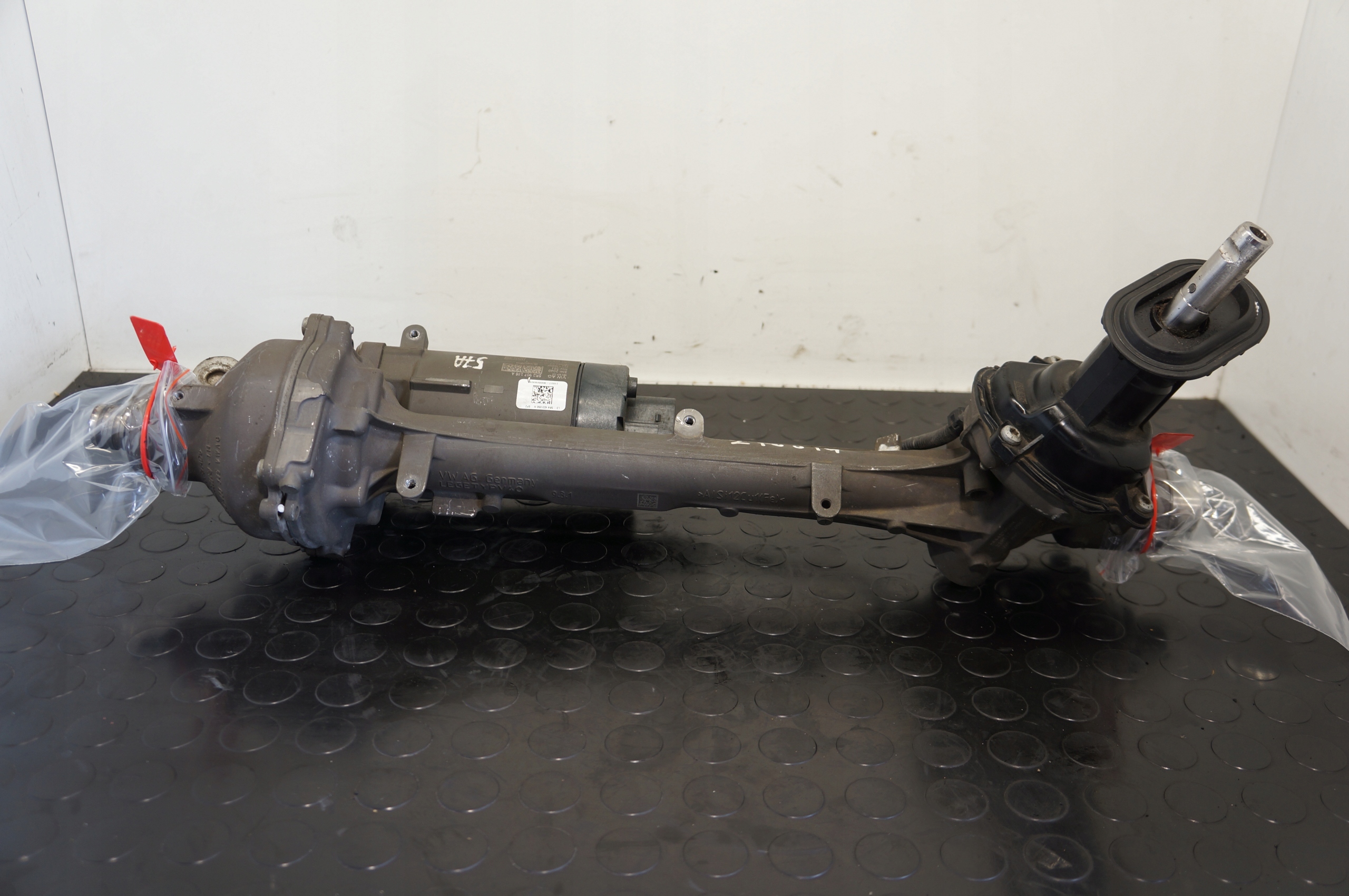 MAGLOWNICA PRZEKŁADNIA VW CADDY 5R3907146A 5WB423105A